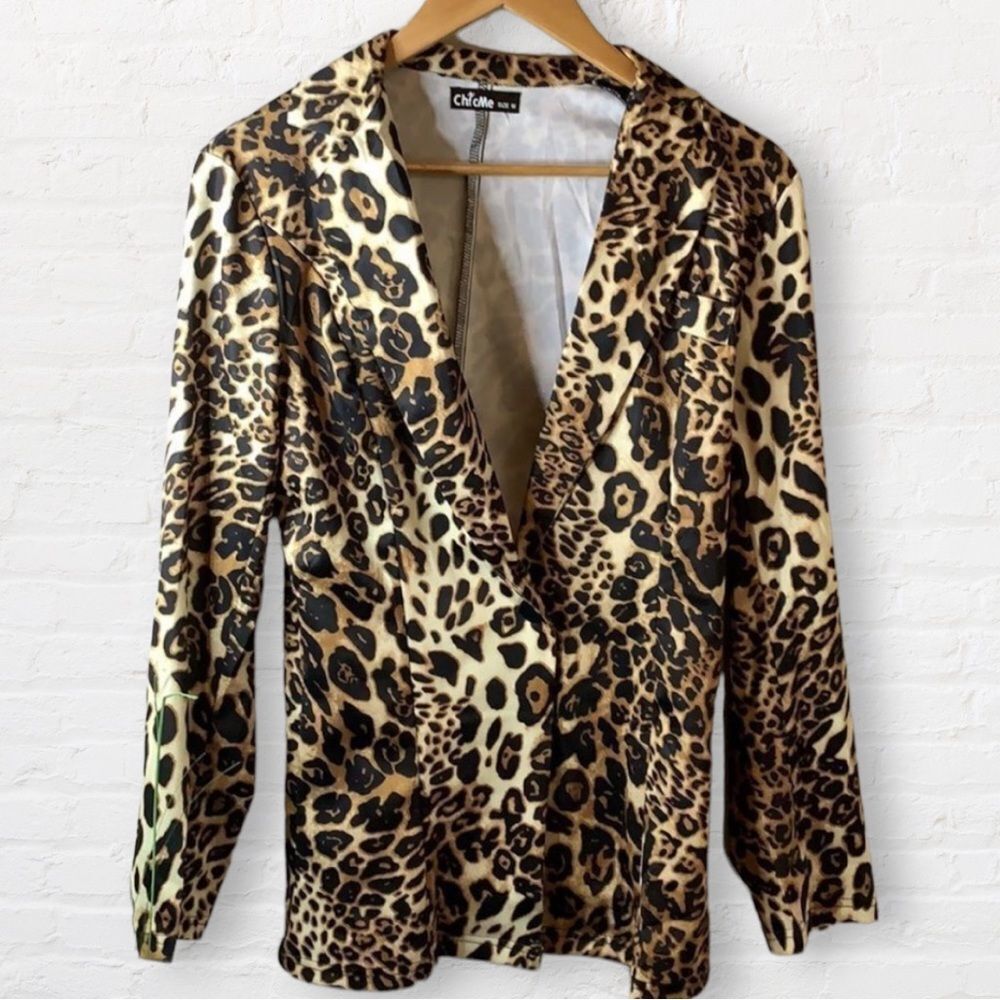 CHIC Me Leopard print long blazer one button closure at waist wide lapel